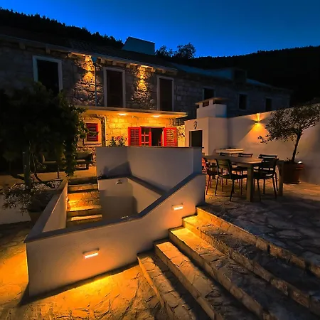 Newly Renovated Stone Smokvica 1892 *