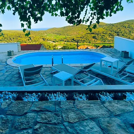 Newly Renovated Stone Smokvica 1892 Holiday home *